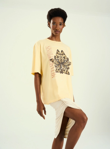 Camiseta Feminina Oversized Estampada