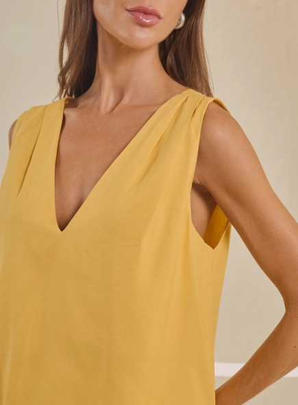 Blusa Decote V Com Pregas