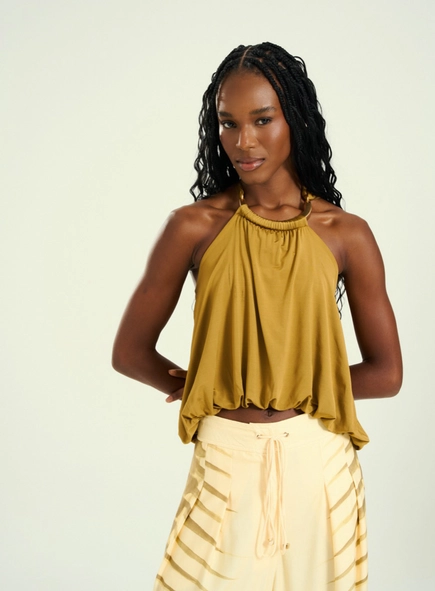 Blusa Feminina Frente Única Com Gola