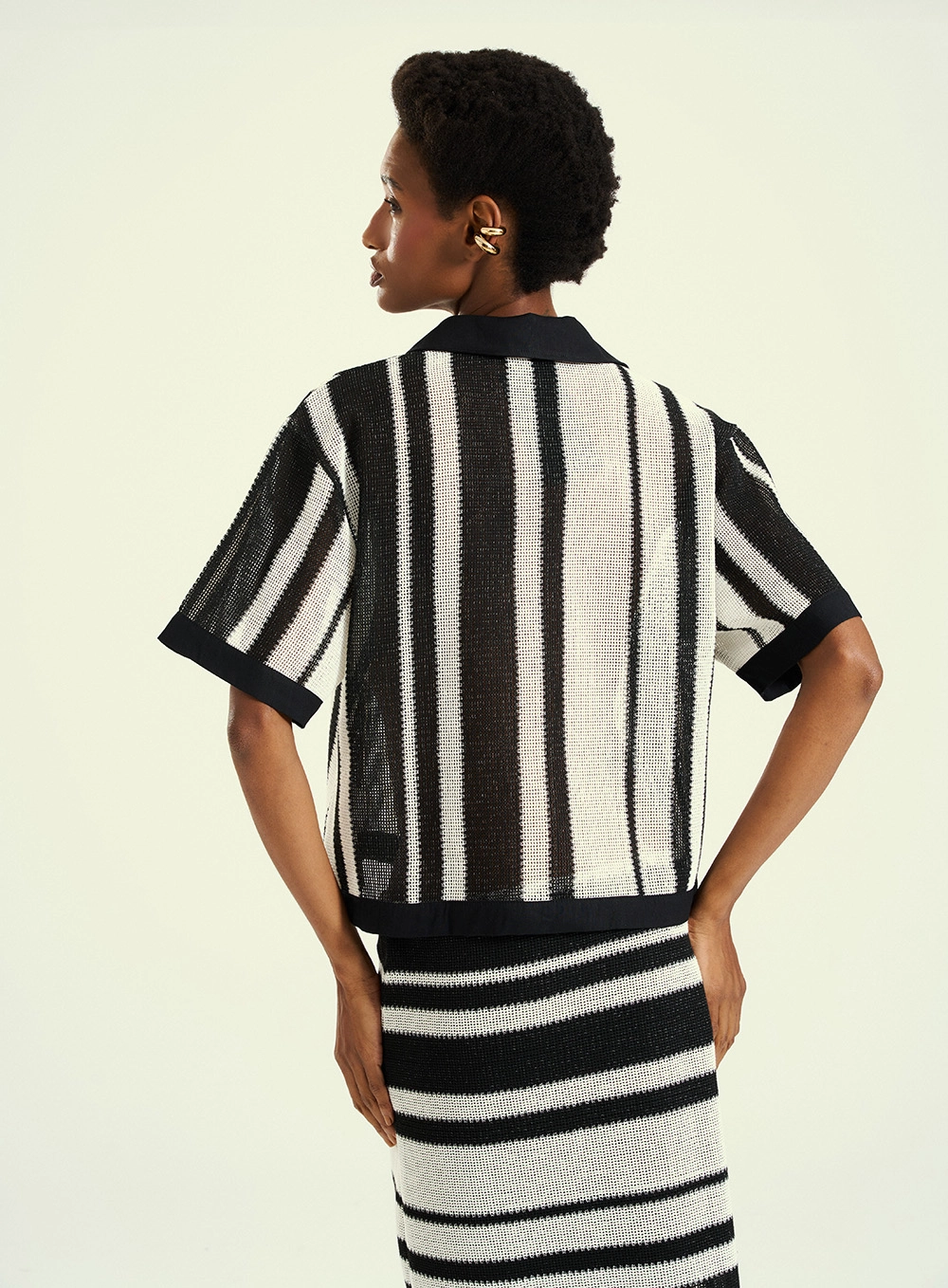 Blusa Feminina Estampada Com Gola Estampados 2