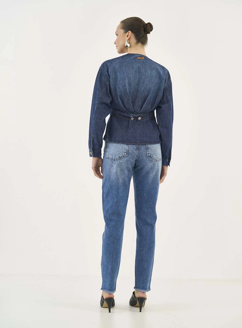 Calça Jeans Madrid Com Metais Índigo