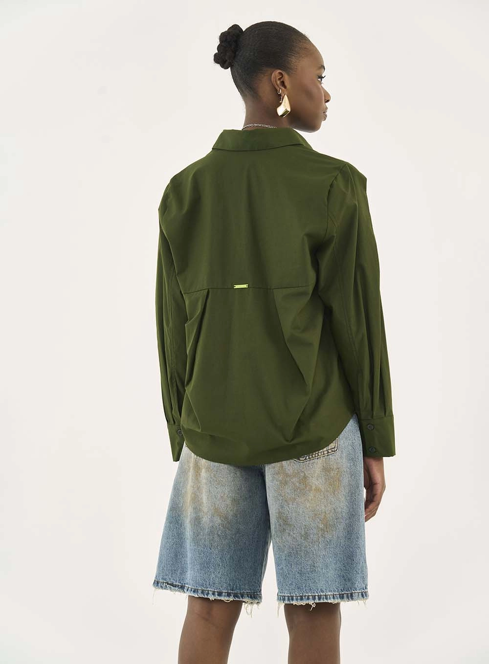 Camisa Loose Alfaiataria Mangas Bufantes Verde