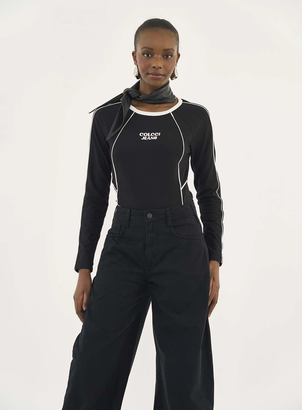 Camiseta Slim Manga Longa Com Listras Preto