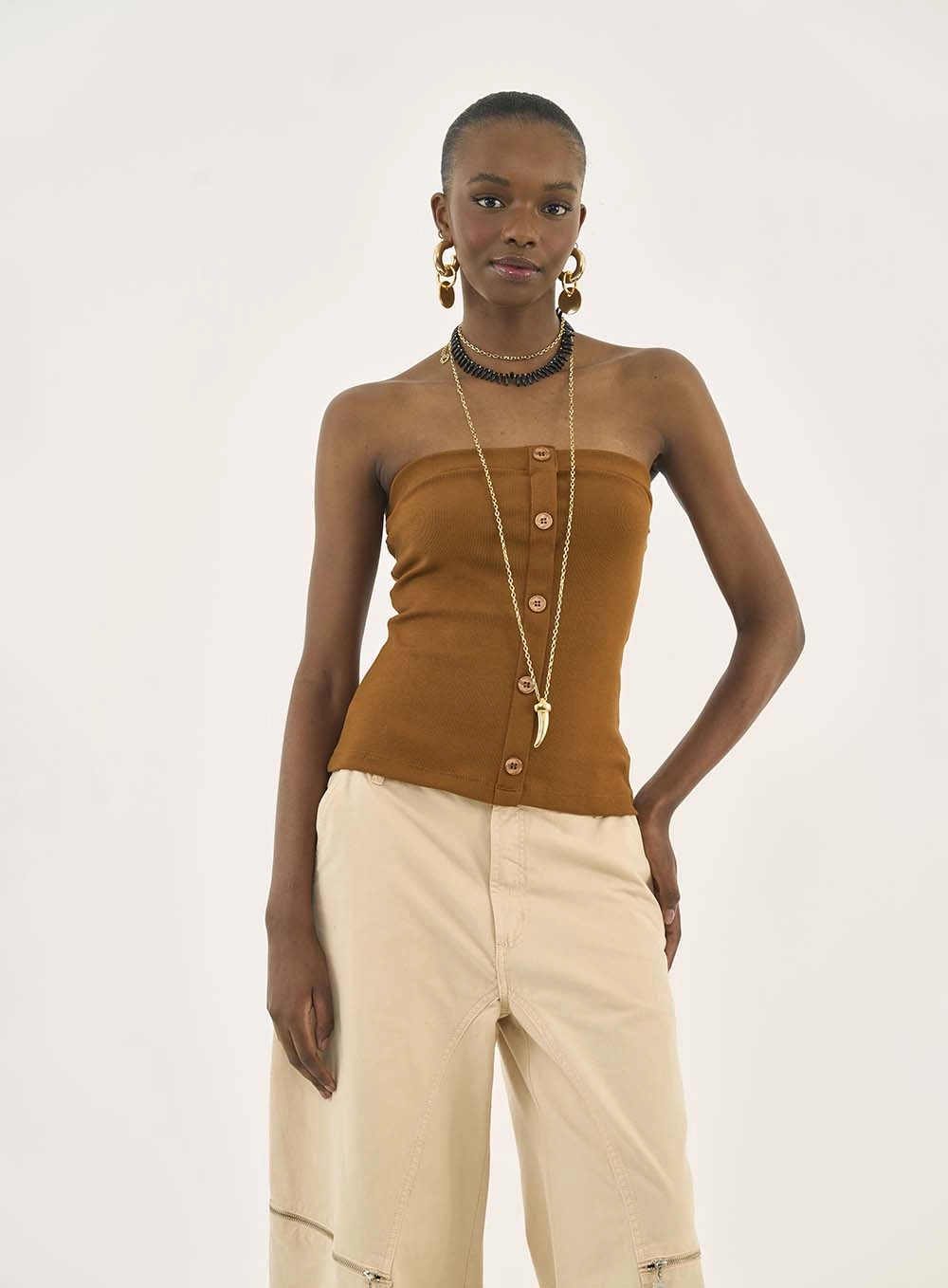 Blusa Tomara Que Caia Buttons Marrom