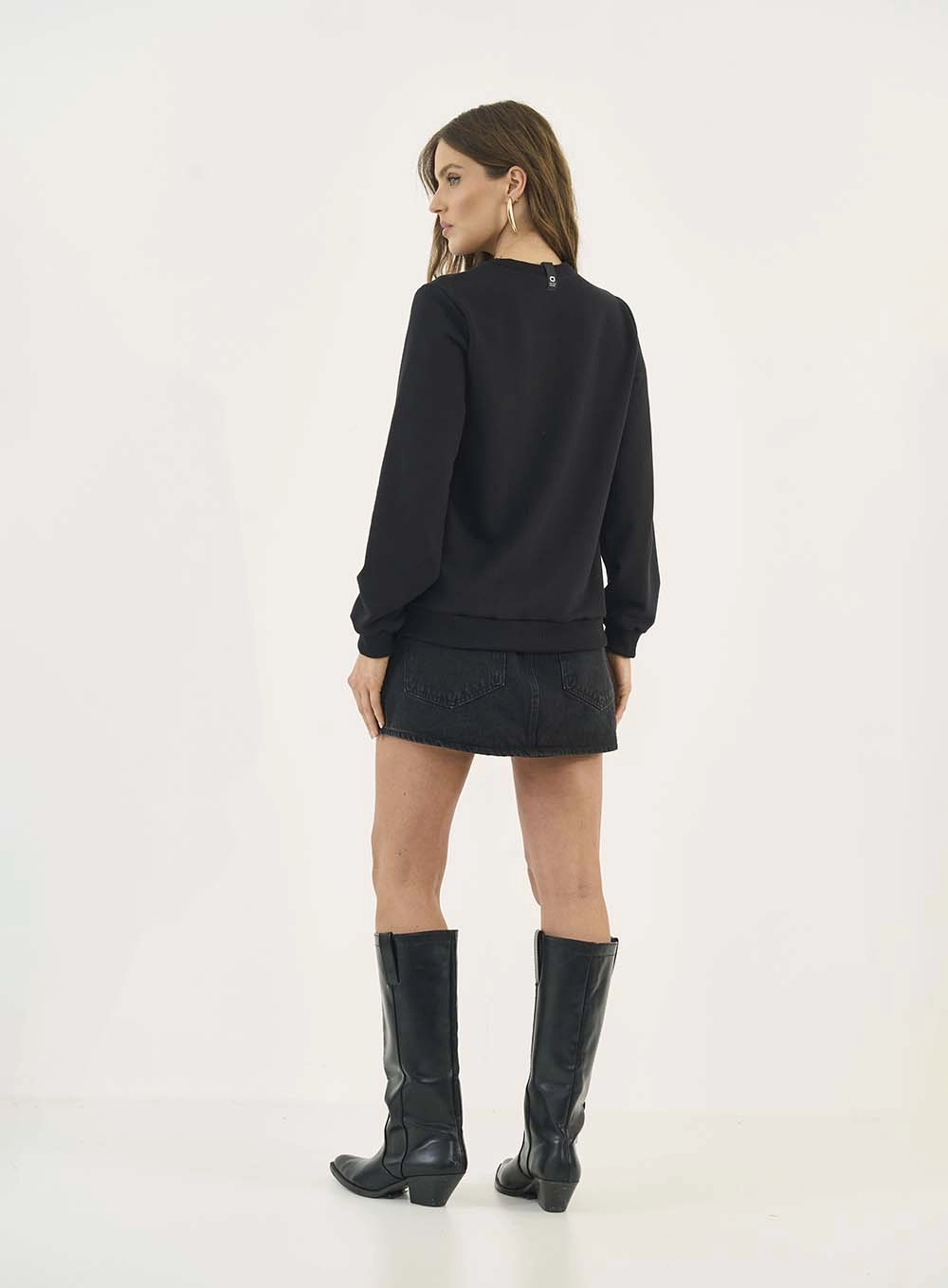 Blusão Moletom Estampado Com Aplicação Preto