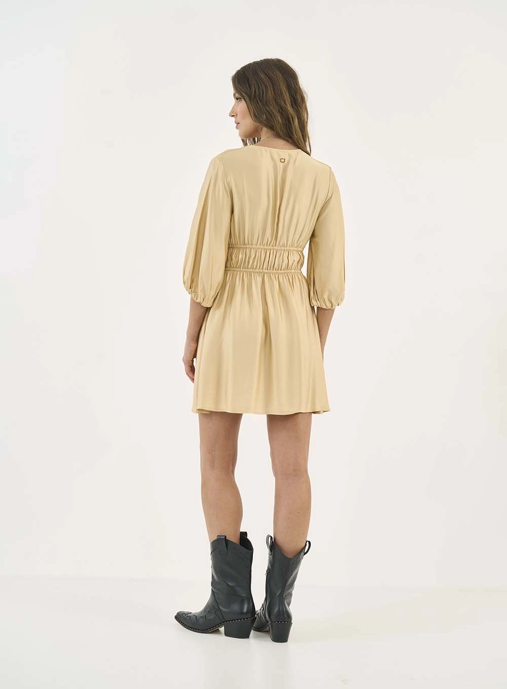 Vestido Acinturado Com Amarração Bege