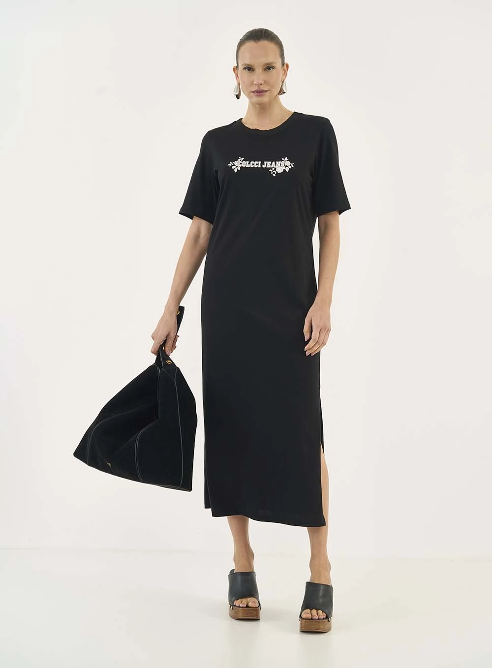 Vestido T-shirt Midi Com Estampa E Fenda Lateral Preto