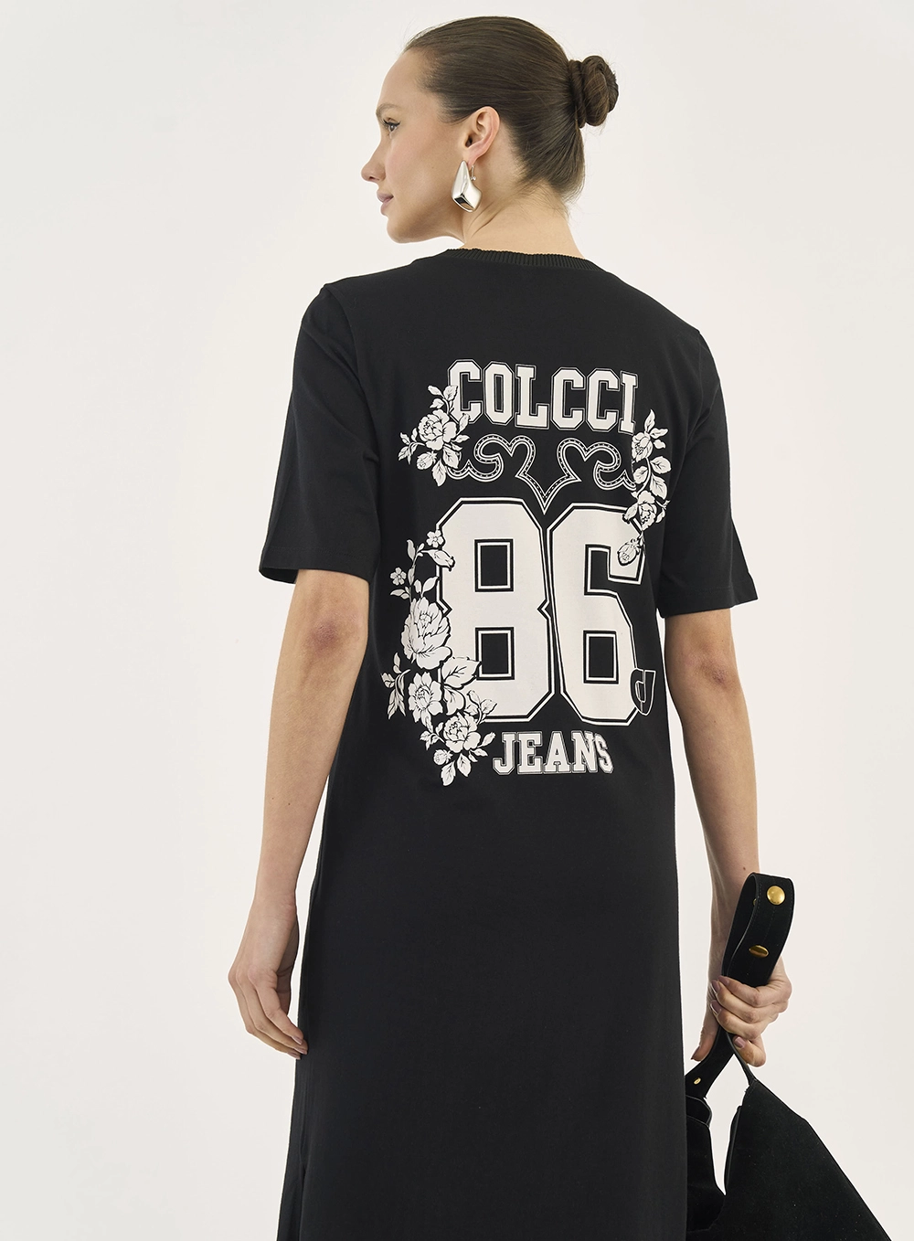 Vestido T-shirt Midi Com Estampa E Fenda Lateral Preto