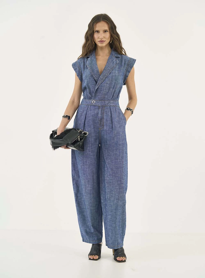 Macacão Jeans Wide Leg Com Pregas Acinturado