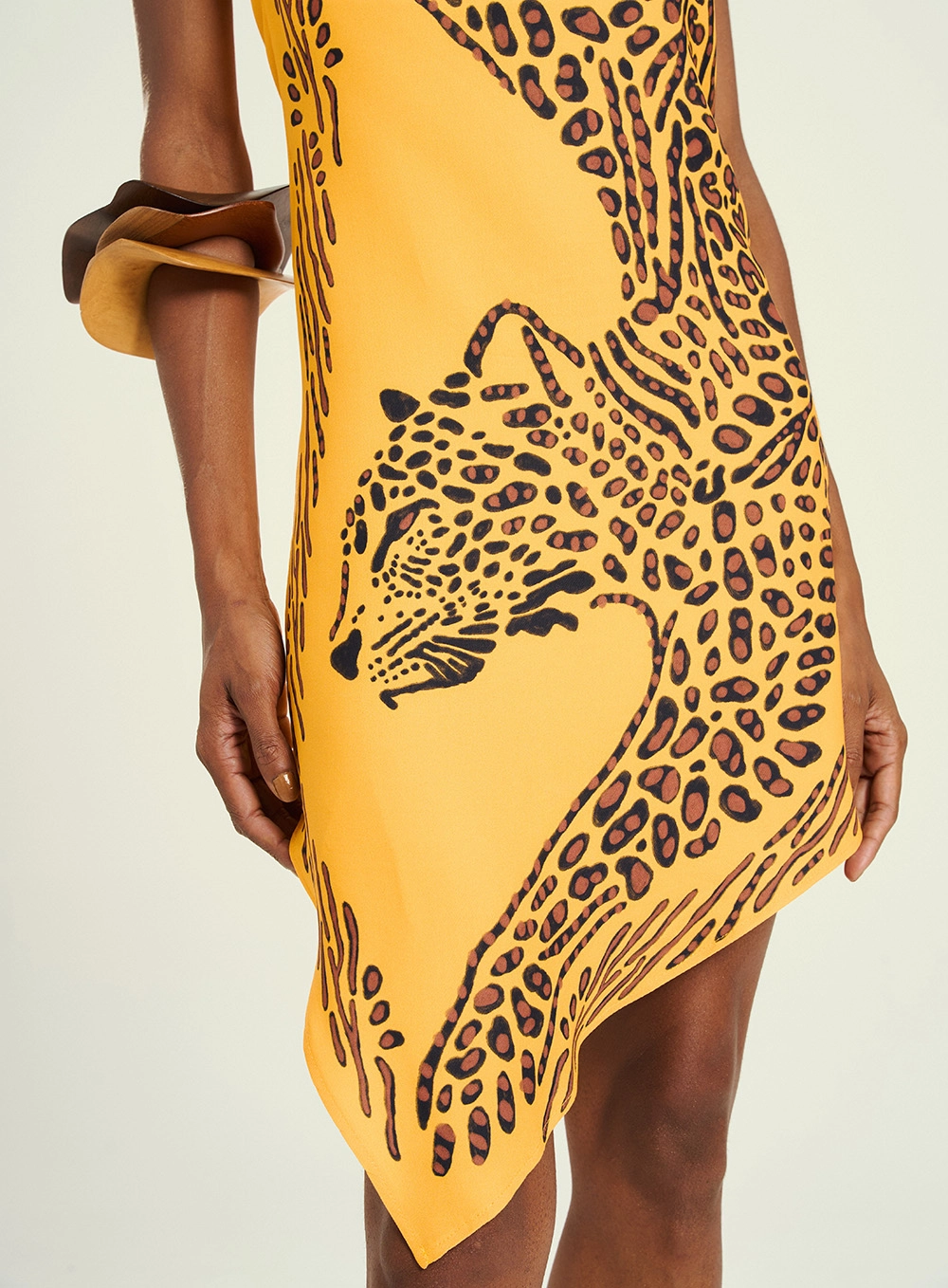 Vestido Feminino Curto Um Ombro Só Estampado Estampados 3
