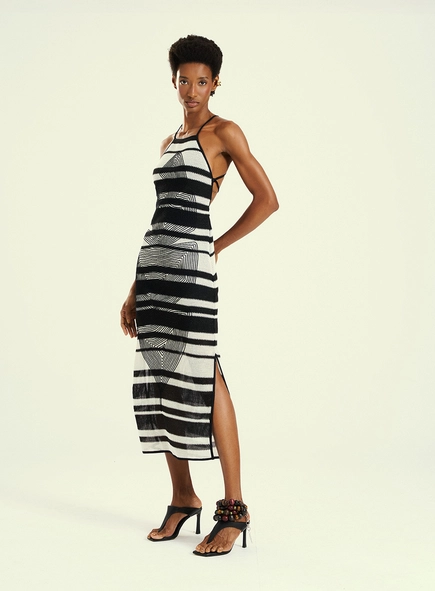 Vestido Feminino Midi Bordado Estampado