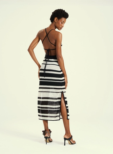 Vestido Feminino Midi Bordado Estampado