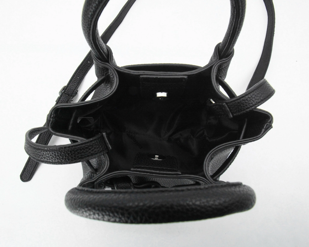 Bolsa Colcci Bucket Fold Preto