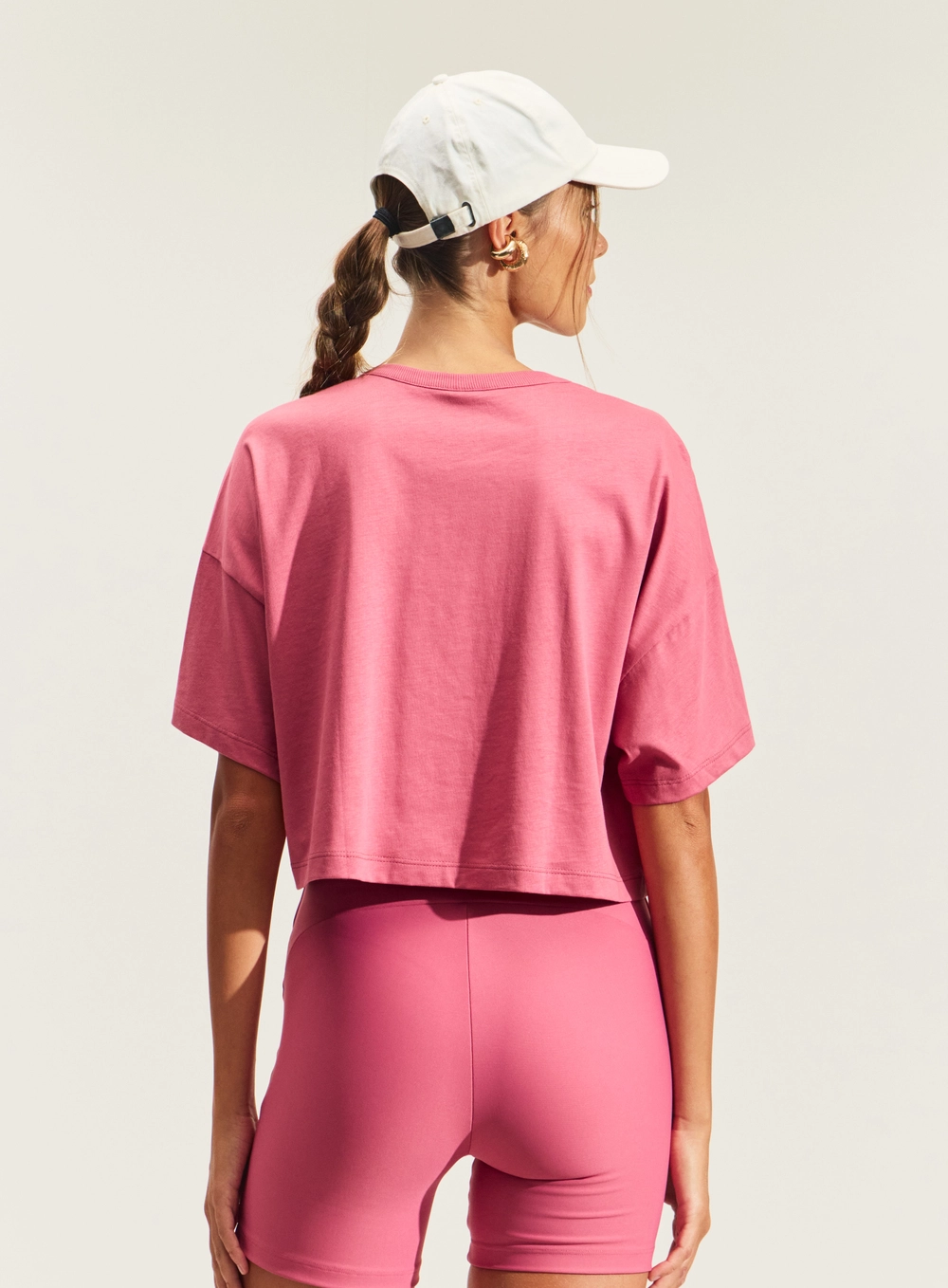 Camiseta Cropped Oversized Com Estampa Rosa
