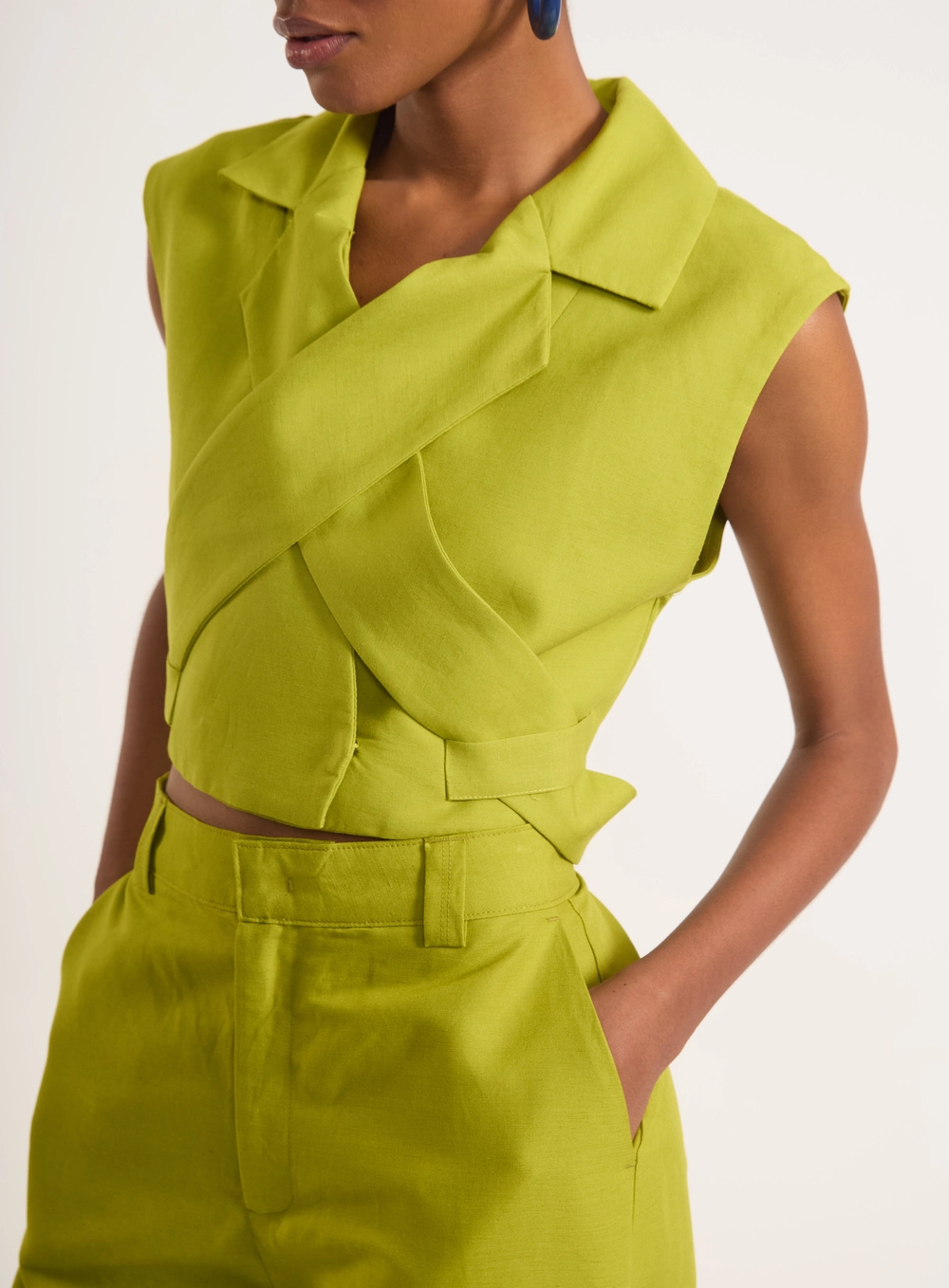 Colete Cropped Transpasse Urban Verde