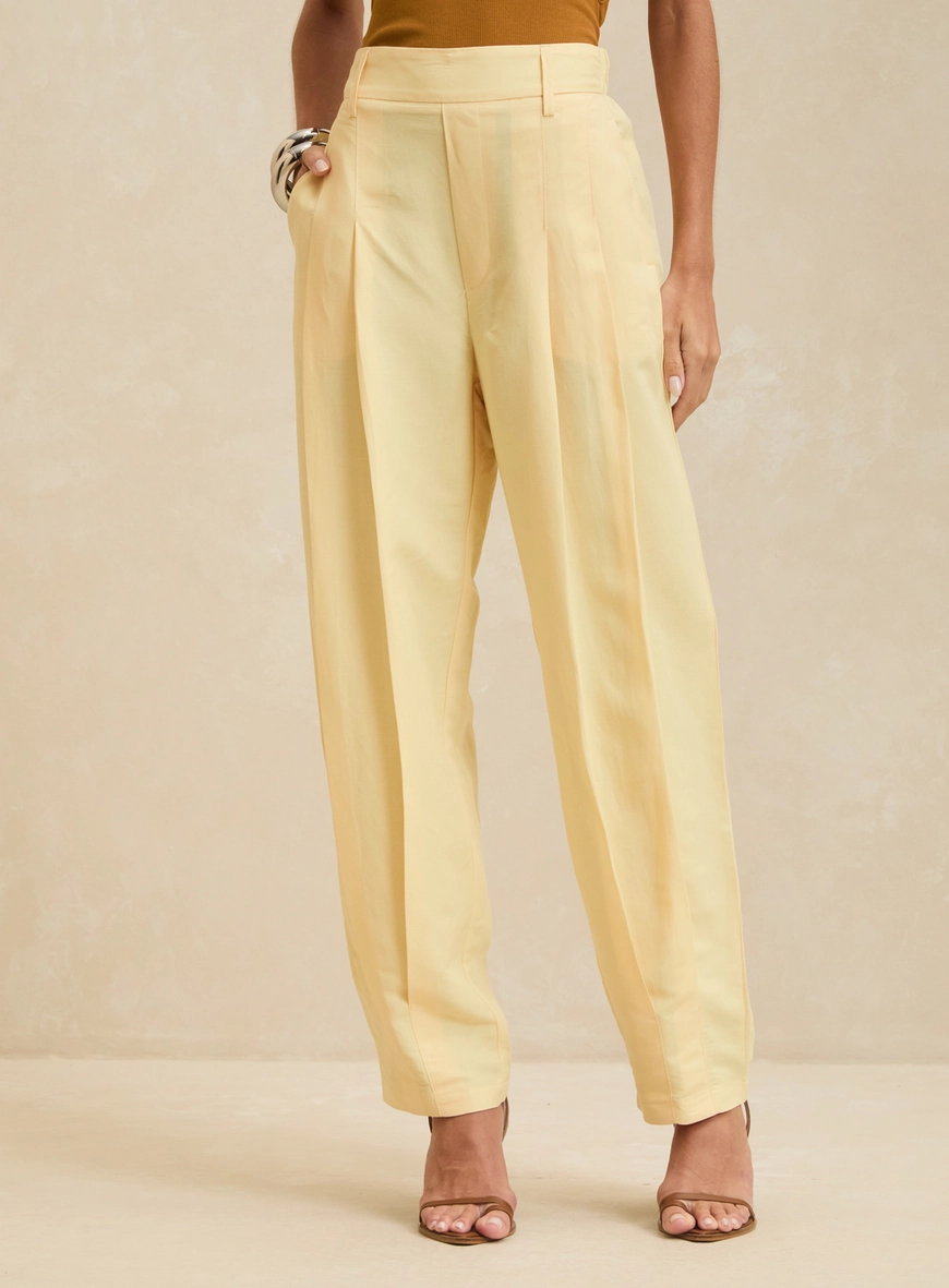 Calça Alfaiataria Feminina Slouchy Amarelo 3