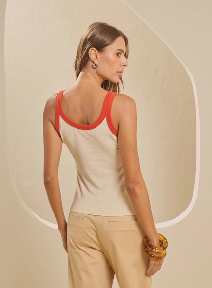 Regata Feminina Comfort Debrum Contraste Bordado