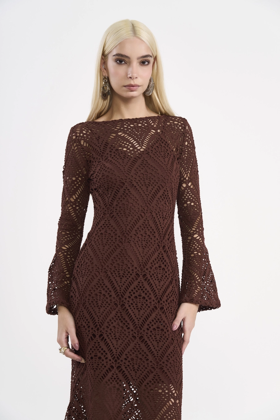 Vestido Midi De Renda Manga Flare Marrom