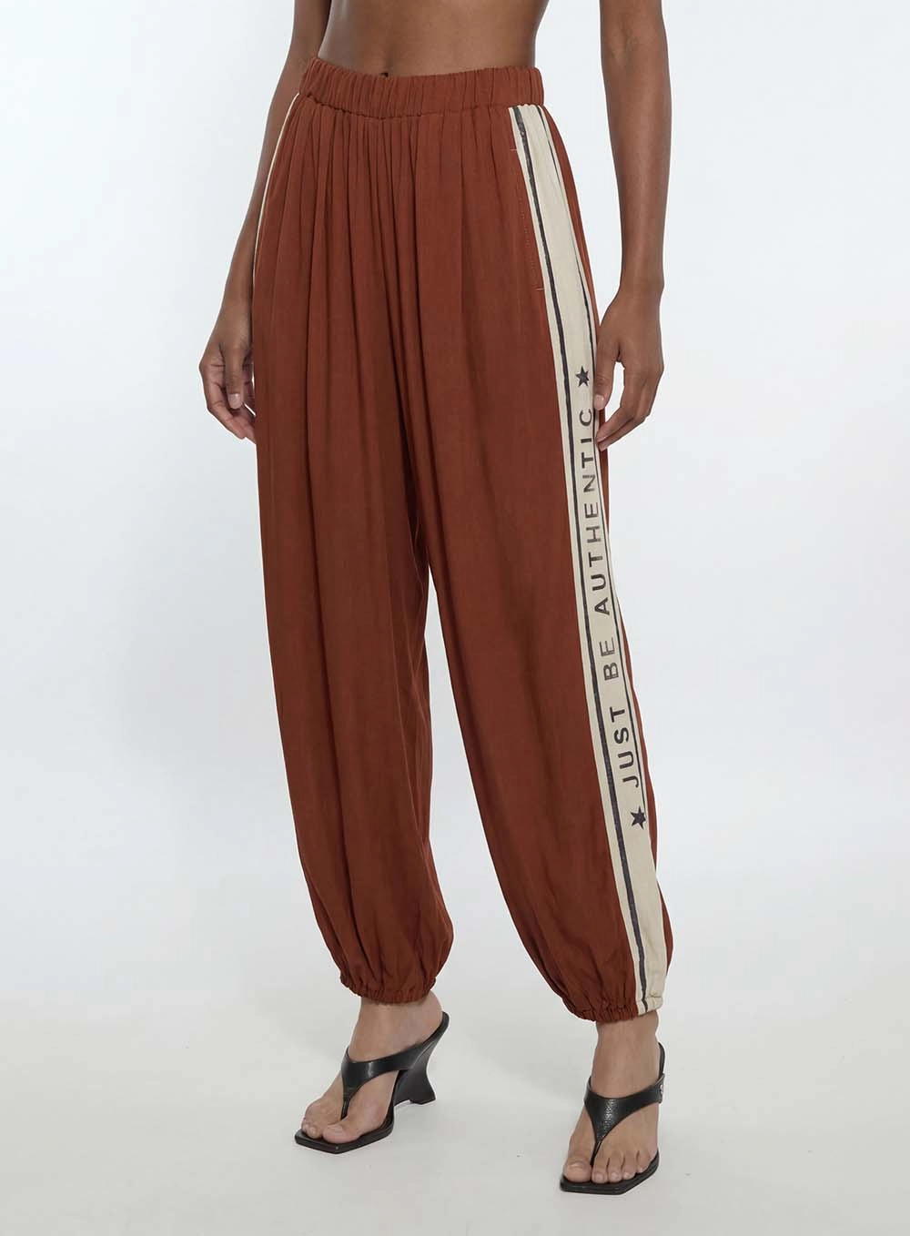 Calça Feminina Cintura Média Estampada - Aladin Marrom 3
