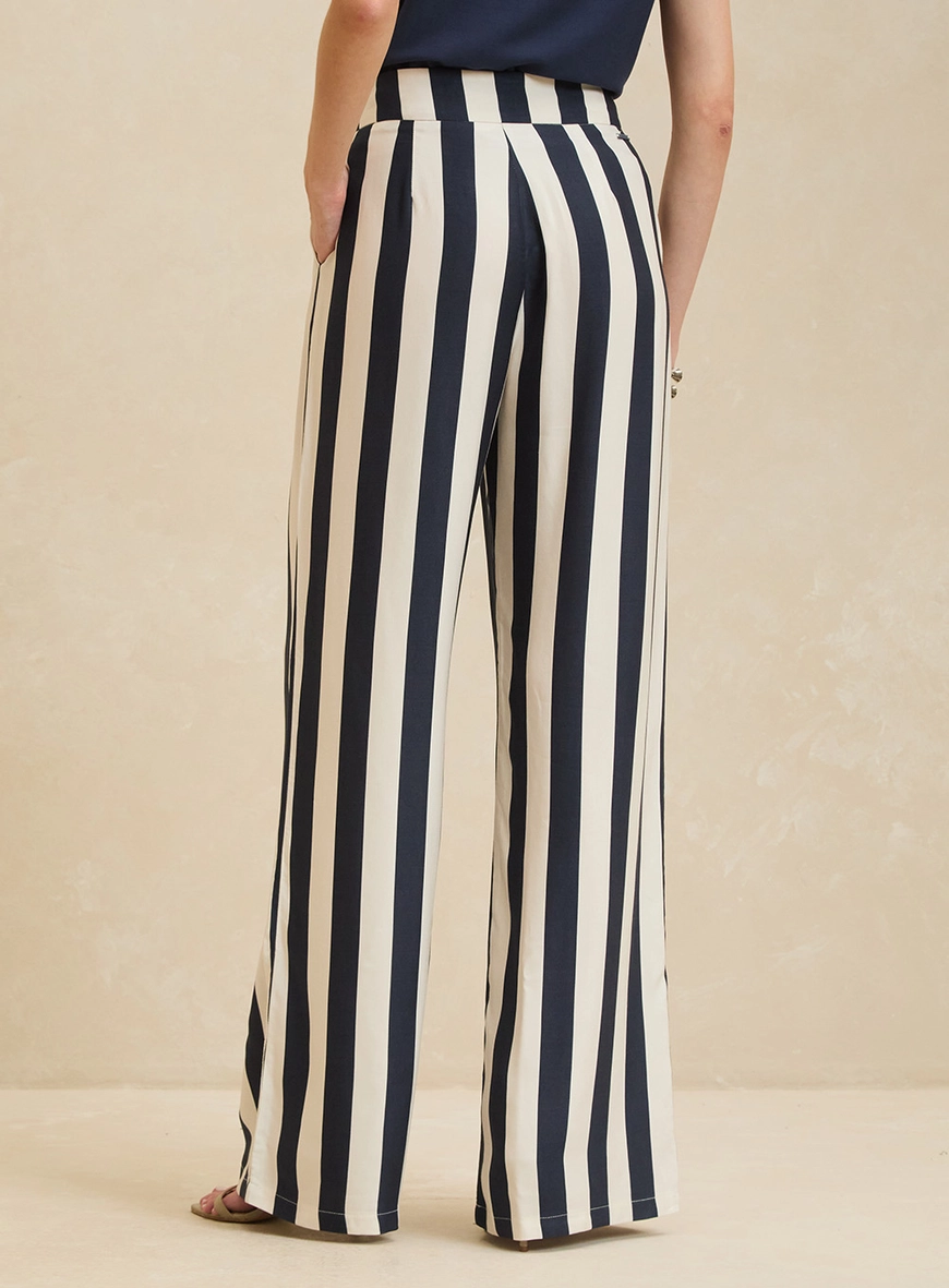 Calça Alfaiataria Feminina Reta Listrada Estampados