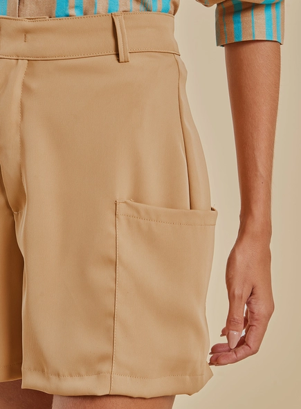 Short Alfaiataria Alongado Com Bolso