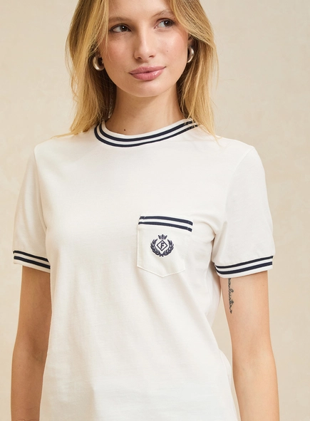 Camiseta Feminina Com Bordado - Fran