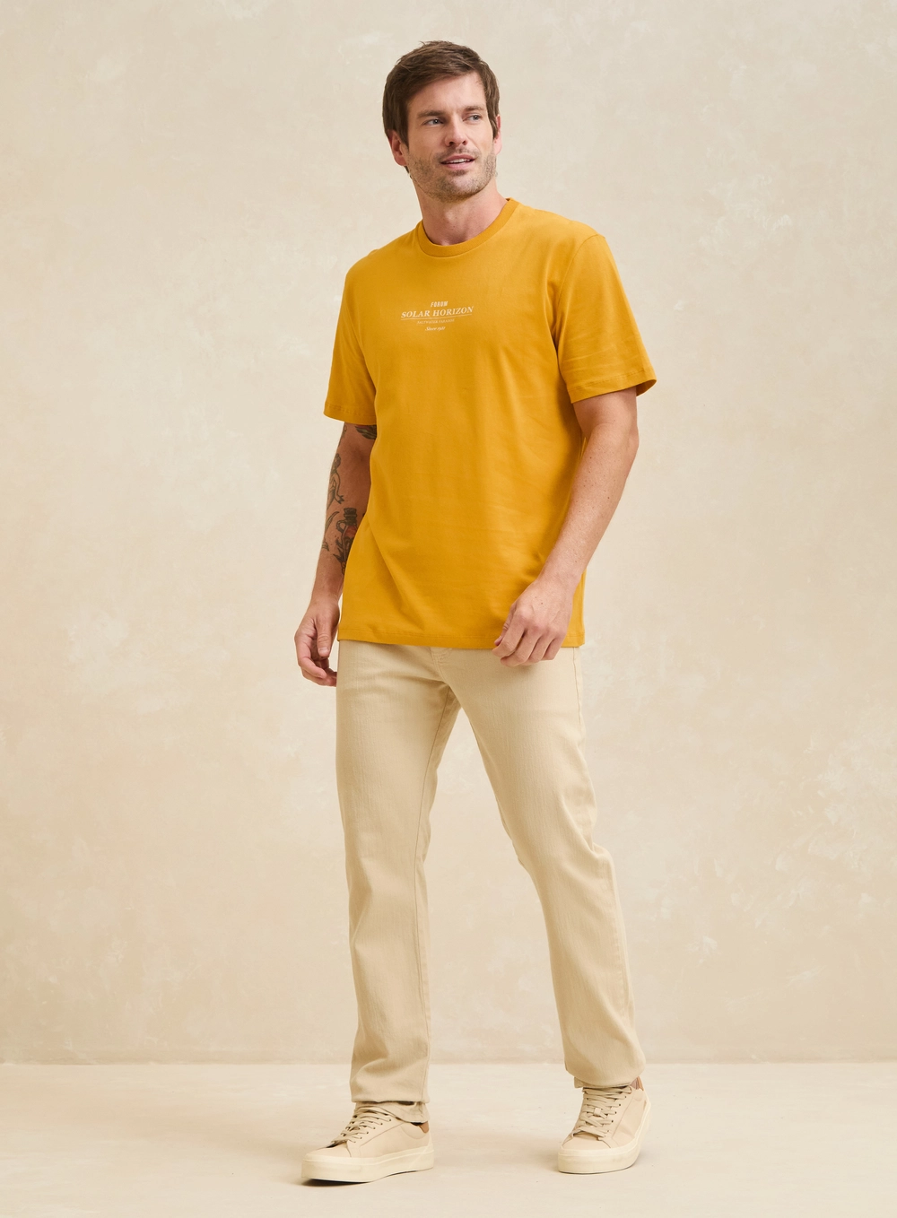 Camiseta Masculina New Box Amarelo 1