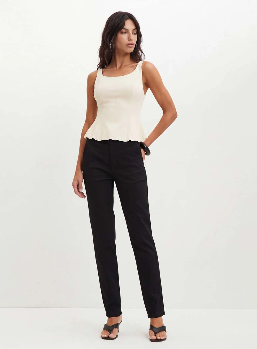 Blusa Feminina Com Barra Evasê - Peplum Bege 3