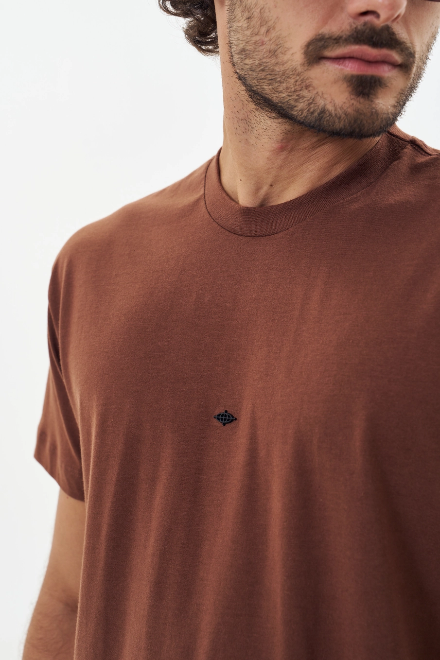 Camiseta Masculina Básica Marrom 3