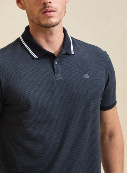 Polo Masculina Muscle Com Friso Em Contraste