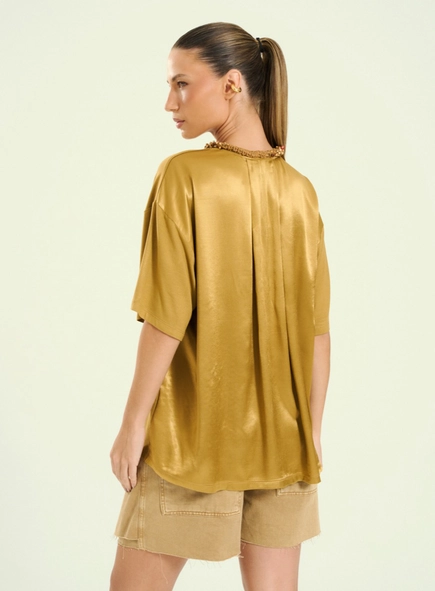 Blusa Feminina Com Gola Bordada