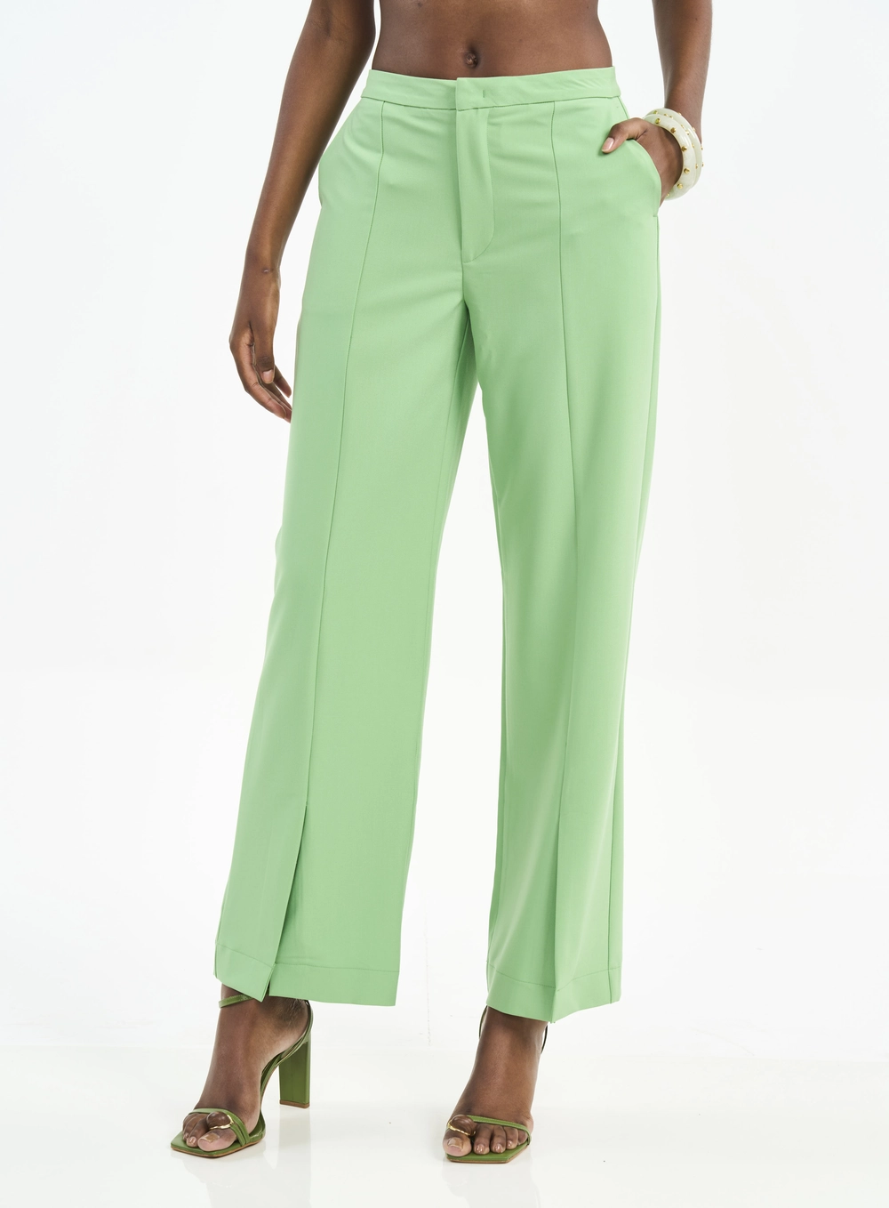 Calça Feminina Com Fendas E Lapelas Verde Veggir