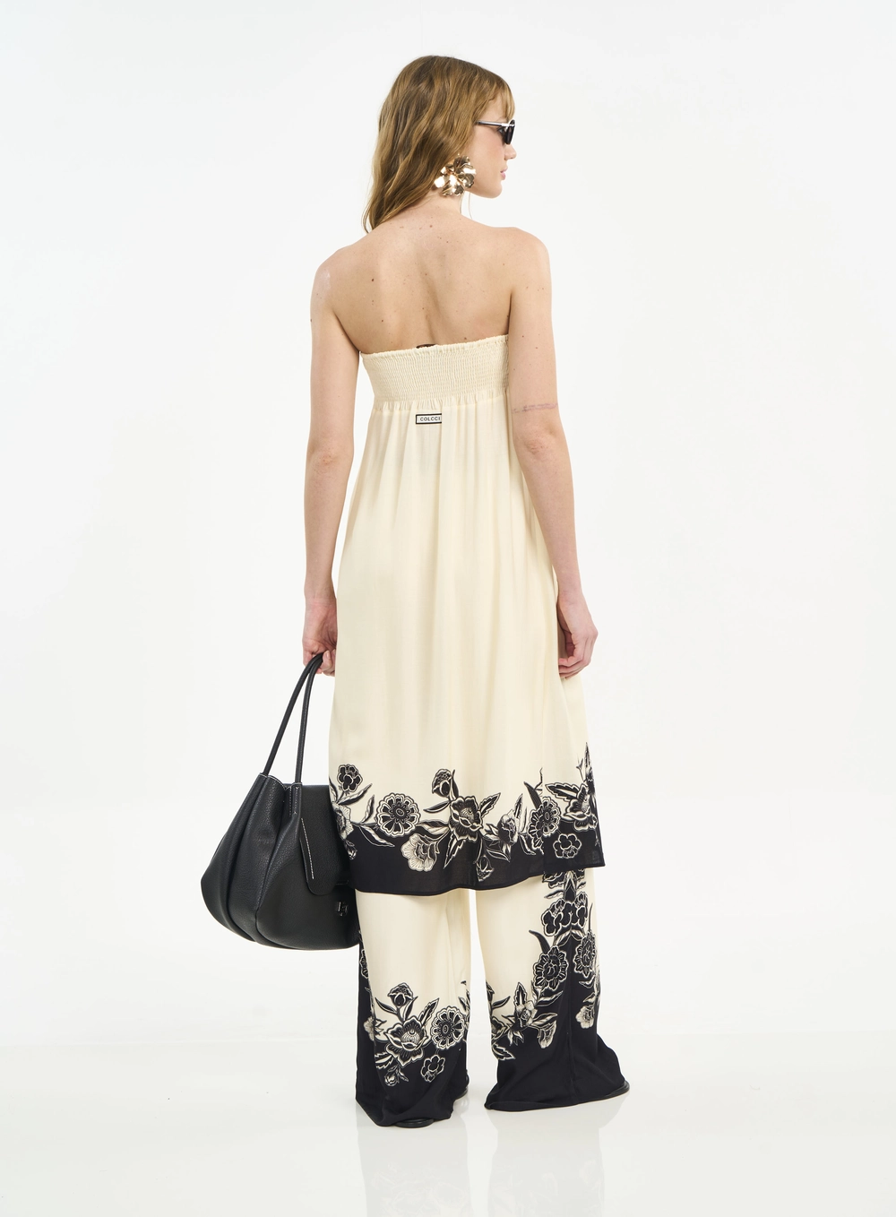 Calça Feminina Wide Leg Com Estampa E Bolsos Estampados