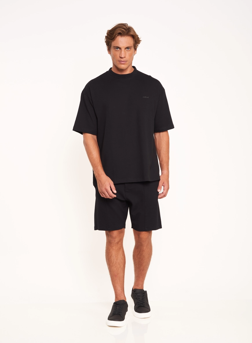 Bermuda Masculina Com Vincos Frontais
