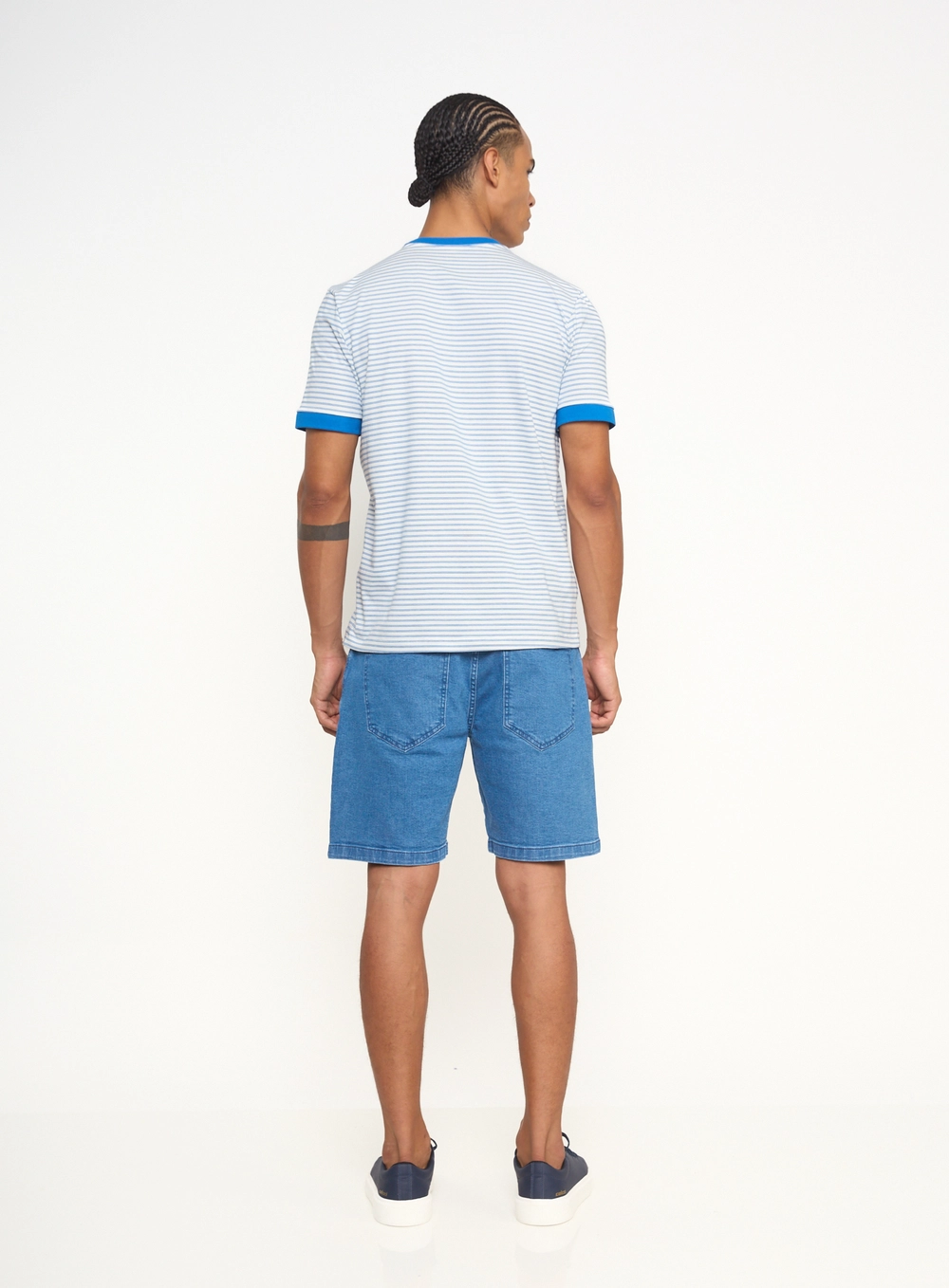 Bermuda Reta Jeans Com Bolsos Índigo