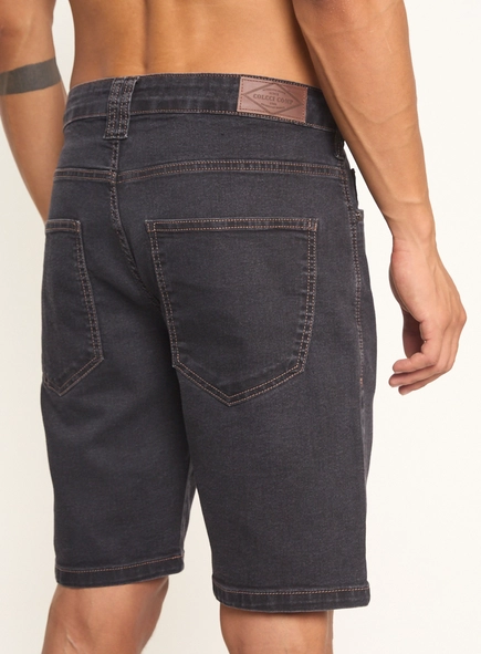 Bermuda Reta Jeans Com Bolsos Indigo Preto