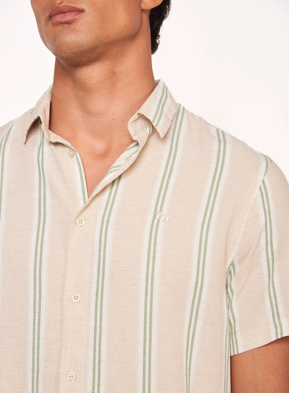 Camisa Masculina De Linho Listrada Com Logo Estampados