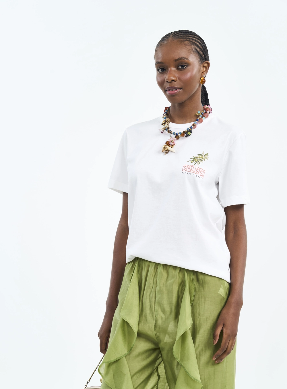 Camiseta Feminina Com Estampa E Decote Redondo Off Shell