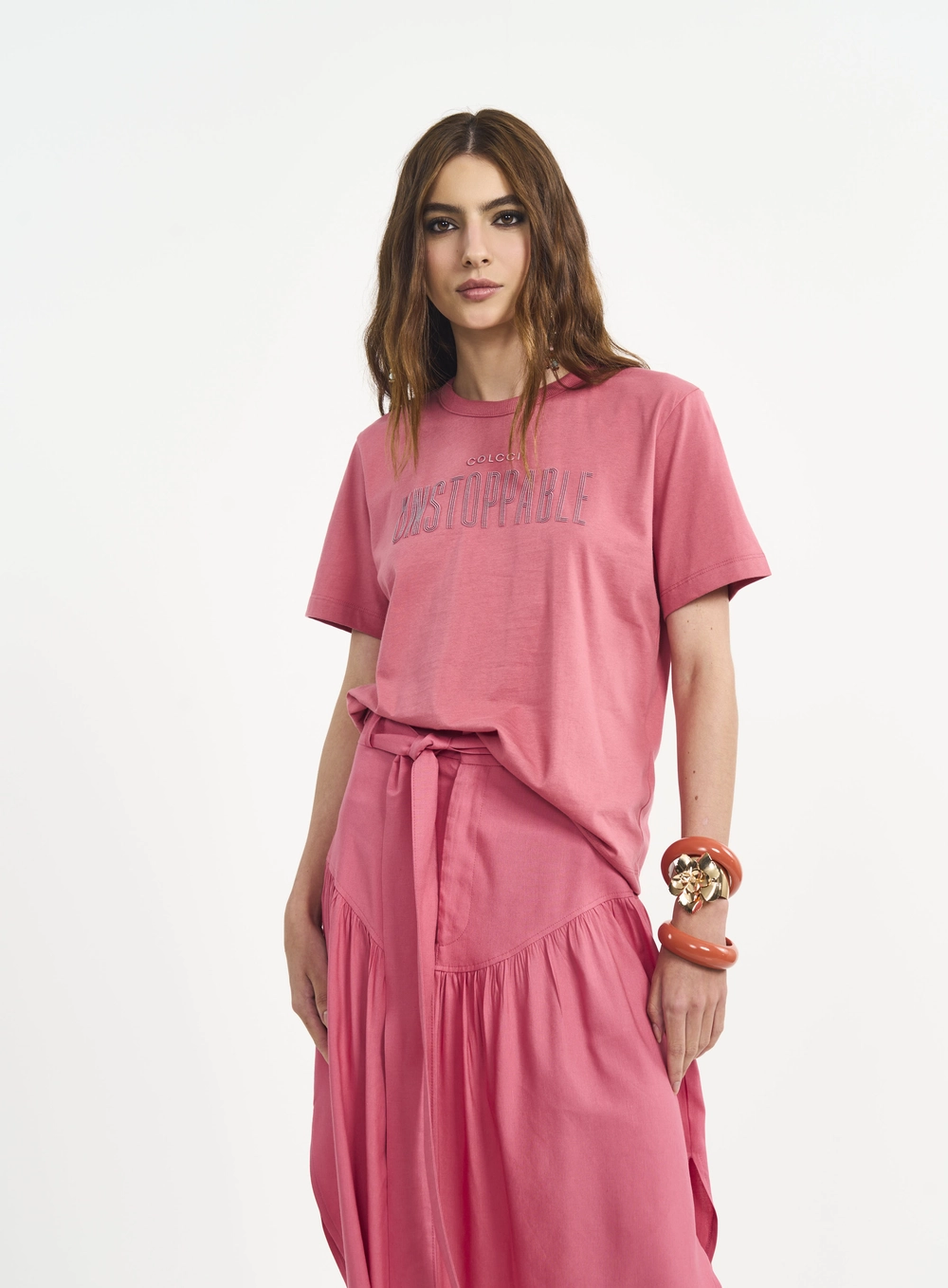 Camiseta Com Estampa Unstoppable Rosa