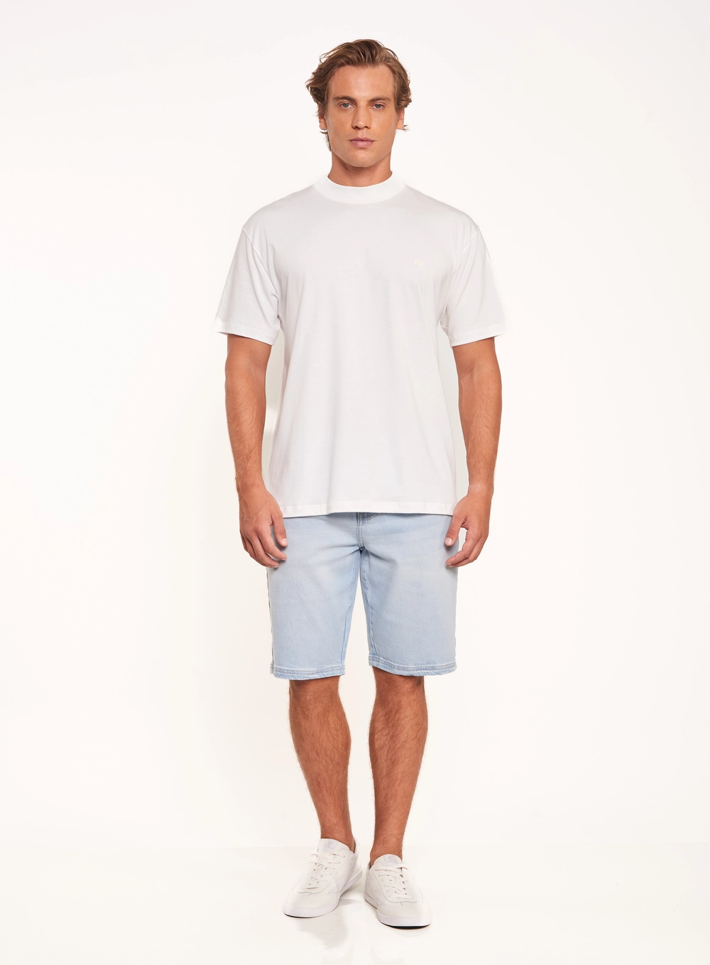 Camiseta Com Gola Alta E Logo Tonal Off Shell