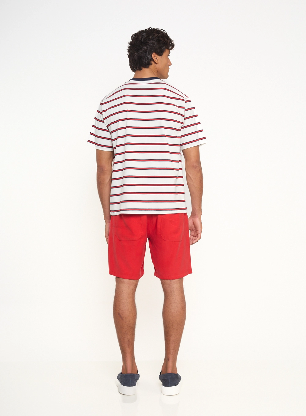 Camiseta Masculina Com Listras Estampados