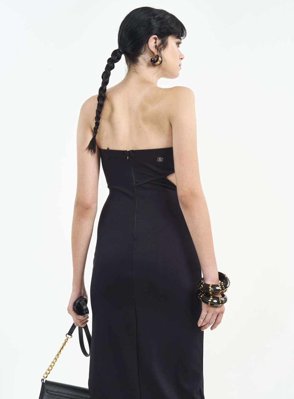 Vestido Midi Com Fenda E Recorte Preto