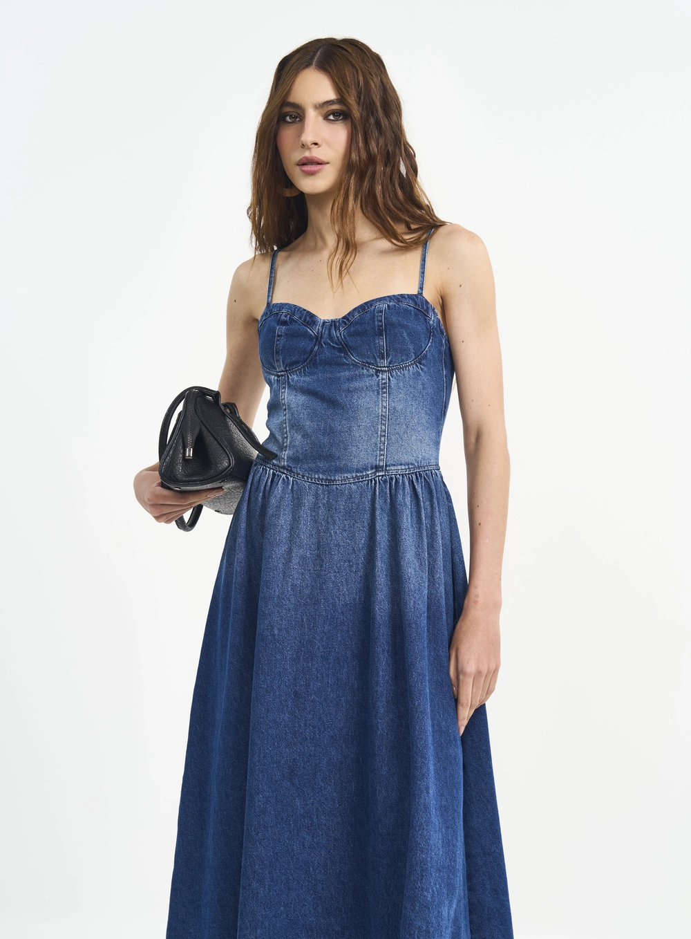 Vestido Midi Jeans Com Alças E Recortes Índigo