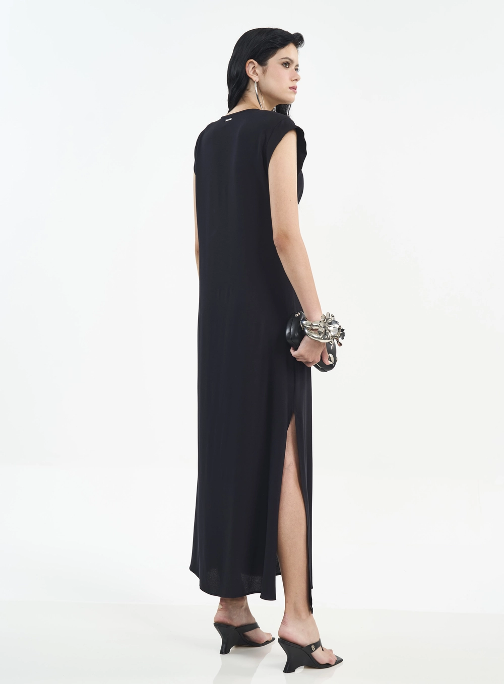 Vestido Longo Com Argola E Fendas Preto