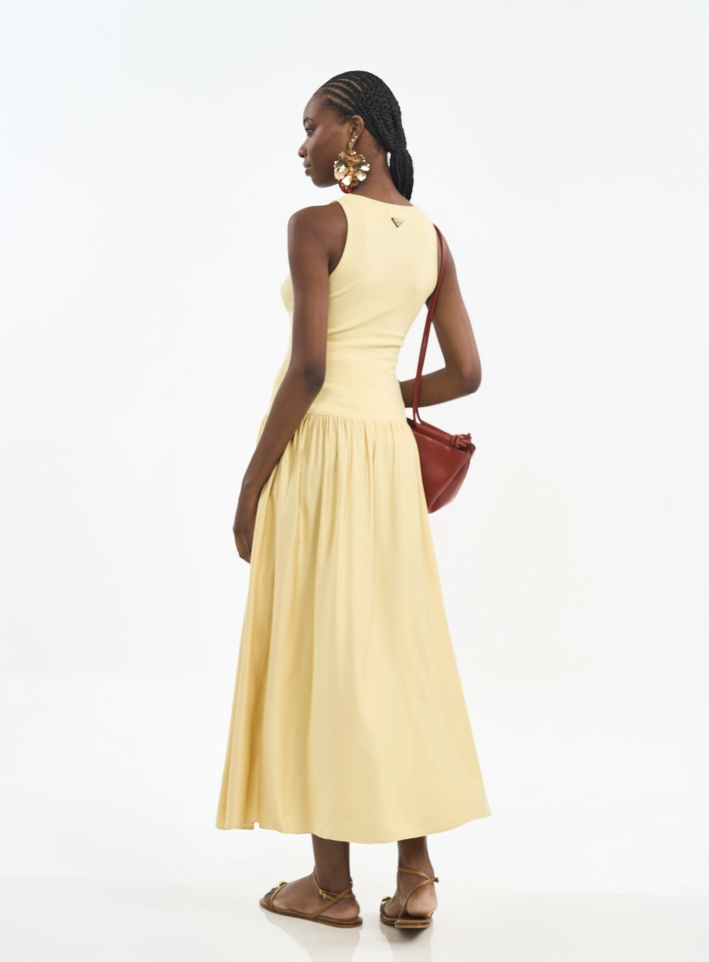 Vestido Midi Com Decote V E Franzido Amarelo