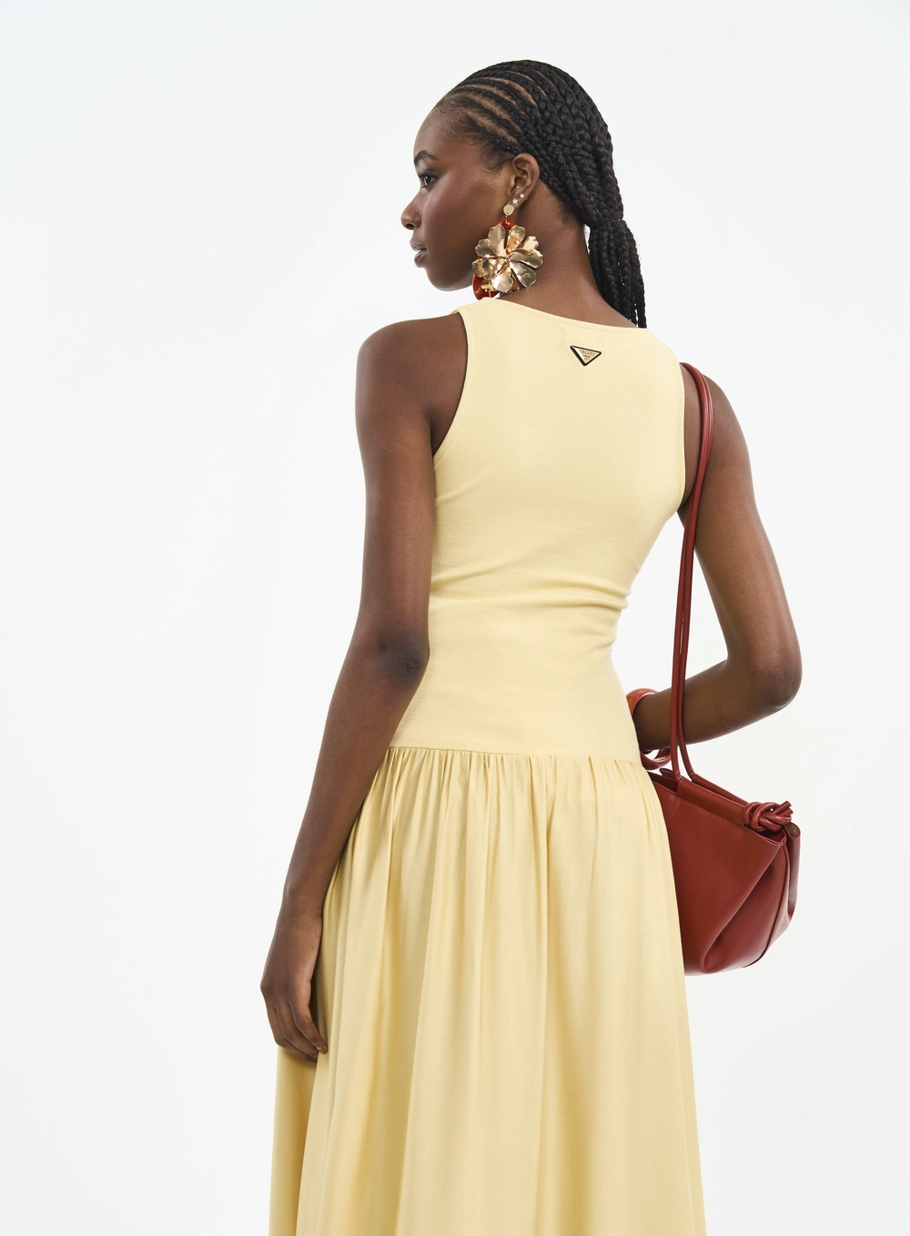 Vestido Midi Com Decote V E Franzido Amarelo