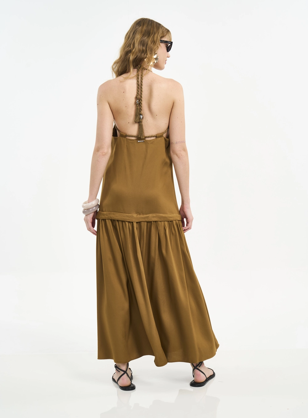 Vestido Longo Frente Única Com Detalhe De Cordão Marrom