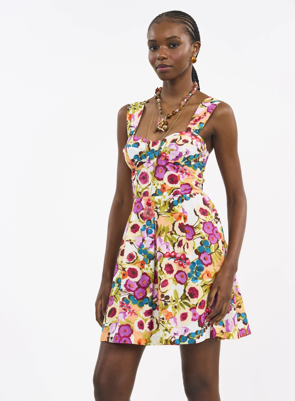 Vestido Curto Com Estampa Floral E Lastex Estampados