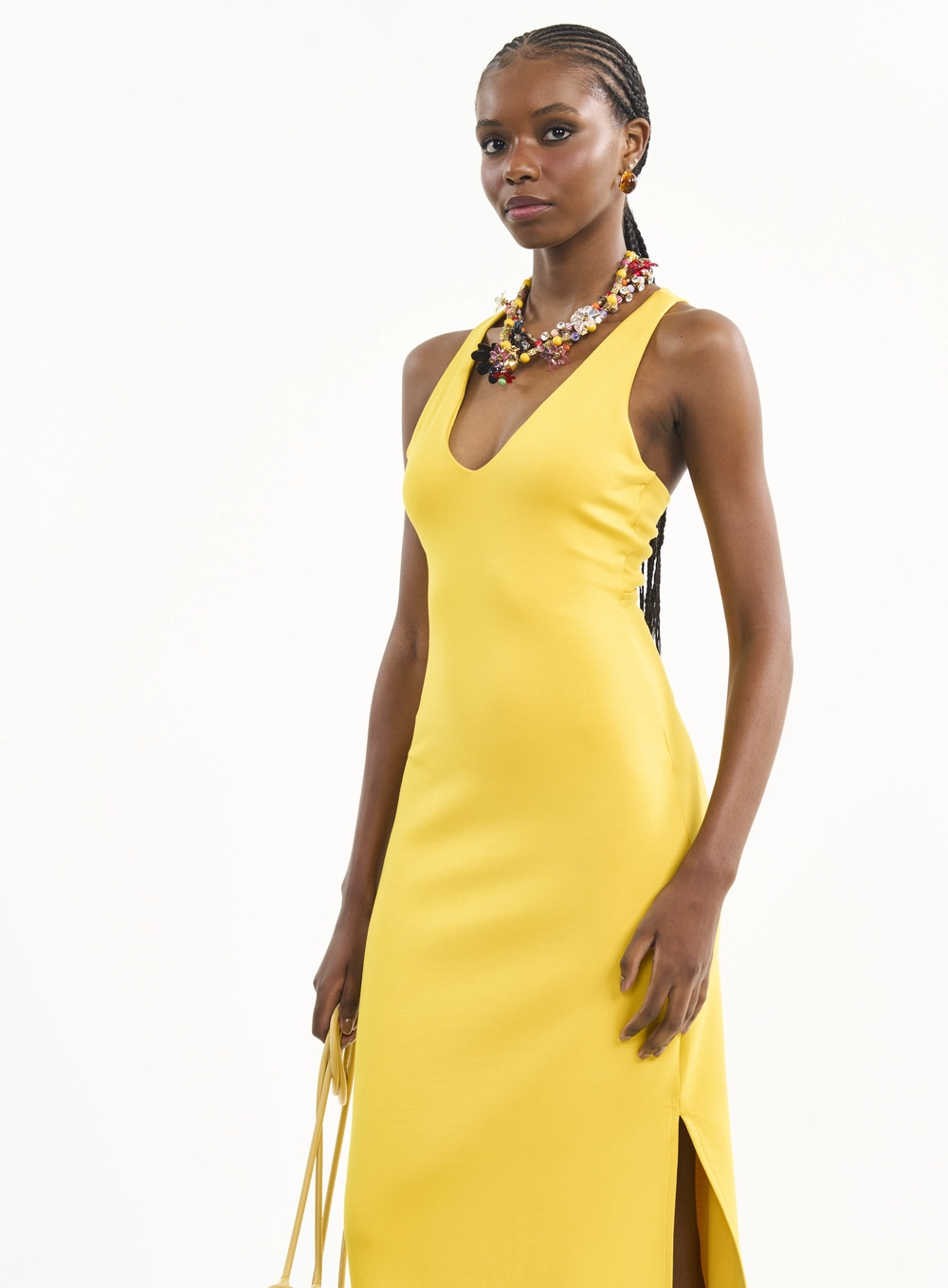 Vestido Midi Com Decote V E Detalhe Posterior Amarelo