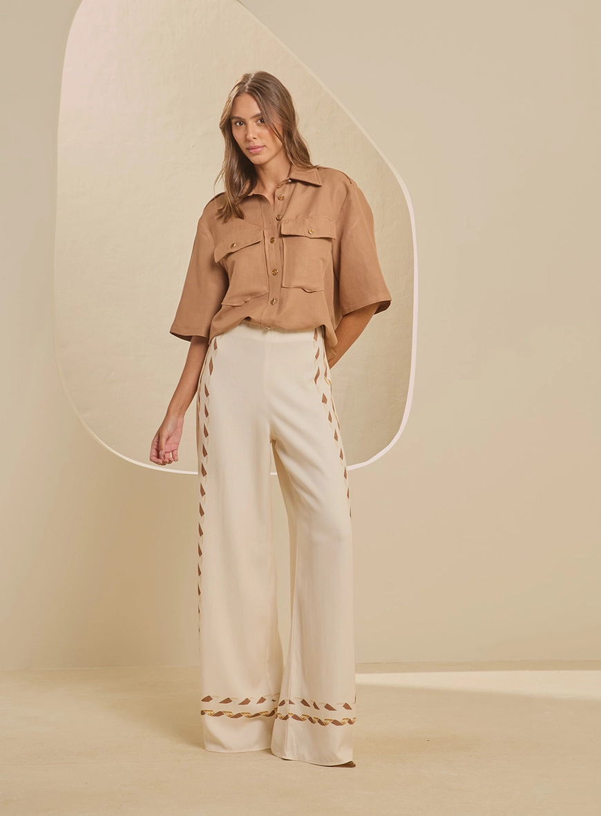 Camisa Feminina Cargo Over Trapézio Marrom 4